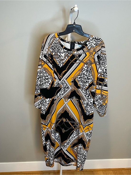 Ashley Stewart Dresses & Skirts - Ashley Stewart Black, Mustard & White Geometric Midi Dress 14/16